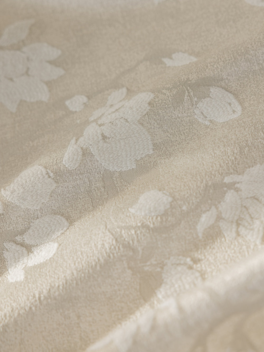Luxury magnolia floral embroidered pattern curtains in silk fabric with elegant white petals and leaves design