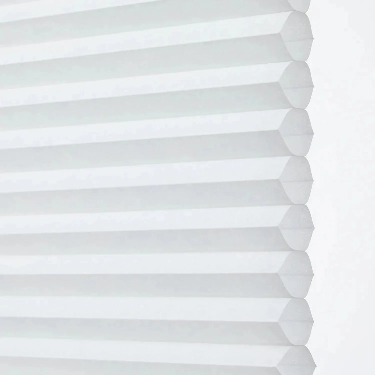 Cordless 1-inch honeycomb waterproof bathroom blinds with mold-resistant fabric and thermal insulation